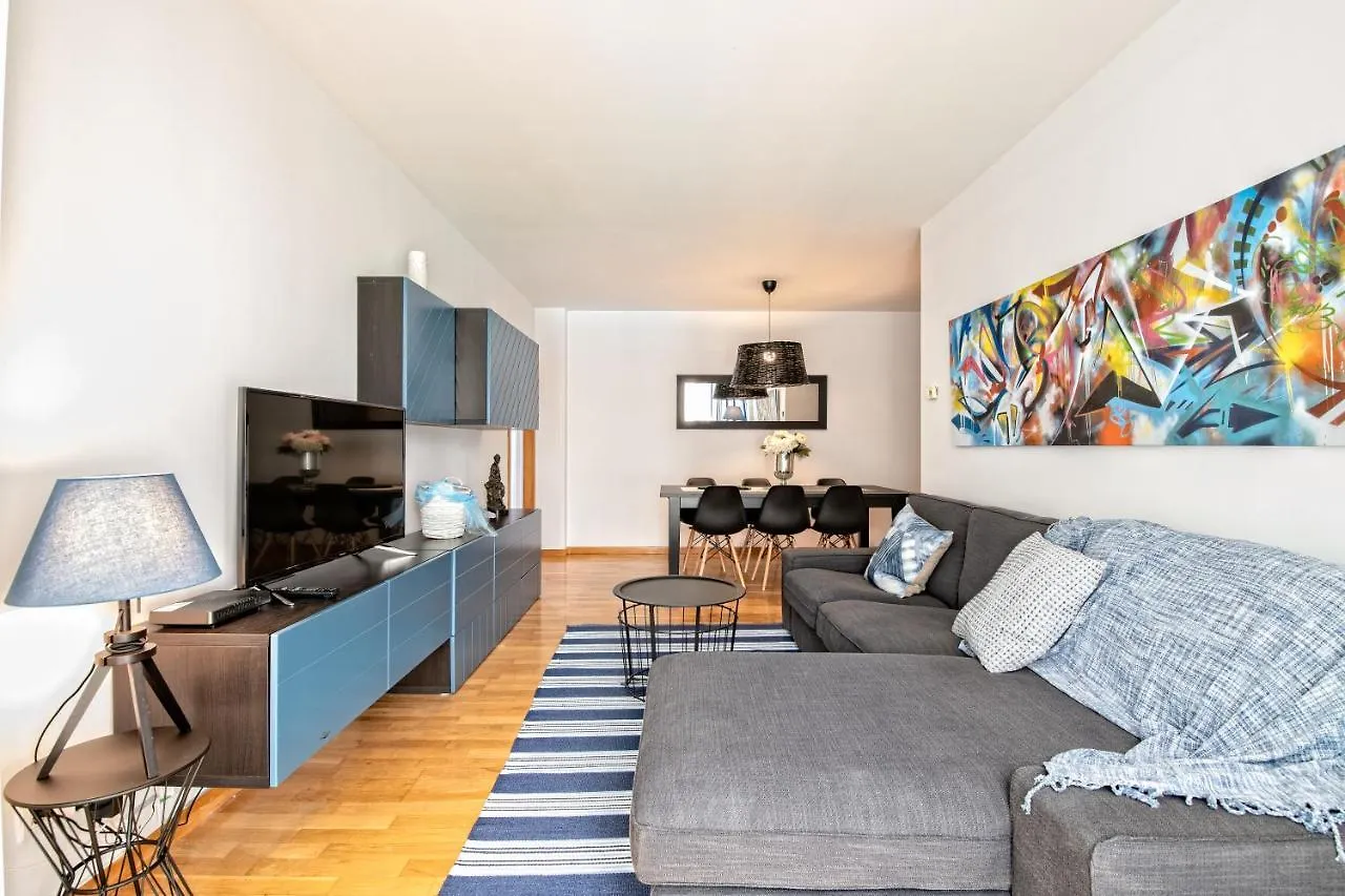 Apartamento Lujo& Piscina Junto Barcelona Centro Ripollet 0*,  Spain